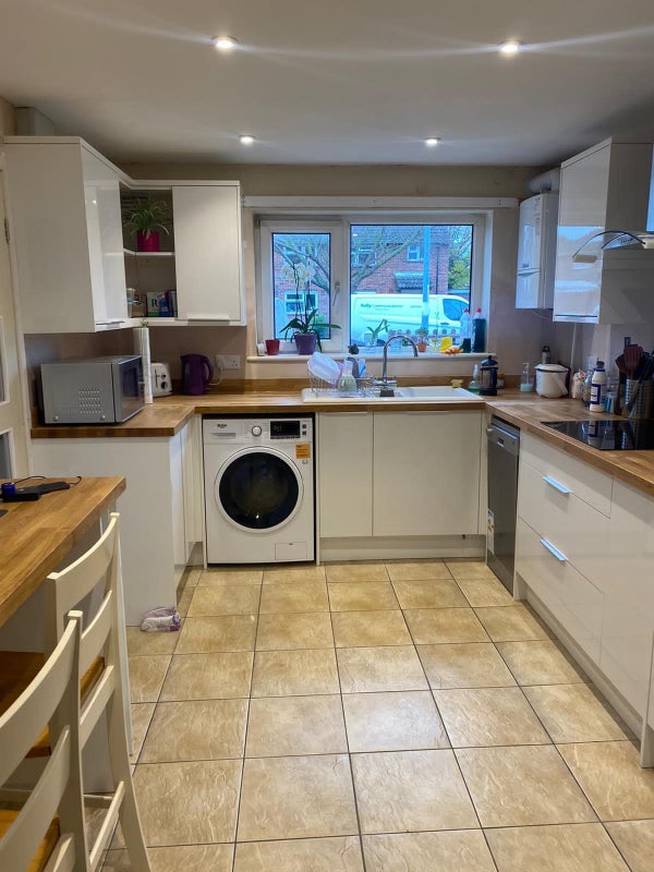 'Double room in 3bed house in Cherry Hinton' Room to Rent from SpareRoom