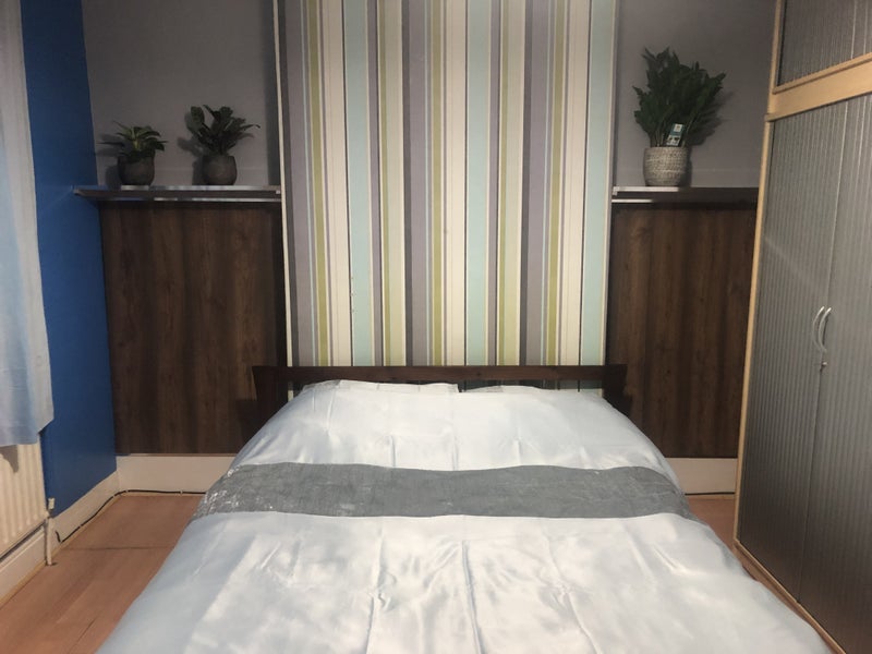 ' A Spacious Bedroom in Ponders End, EN3 ' Room to Rent from SpareRoom