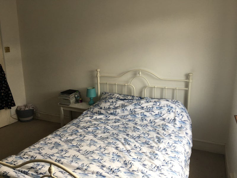 Photo 1: Bedroom