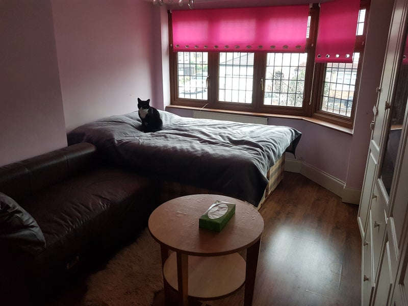 'Furnished Double Room for Rent in Upminster' Room to Rent from SpareRoom