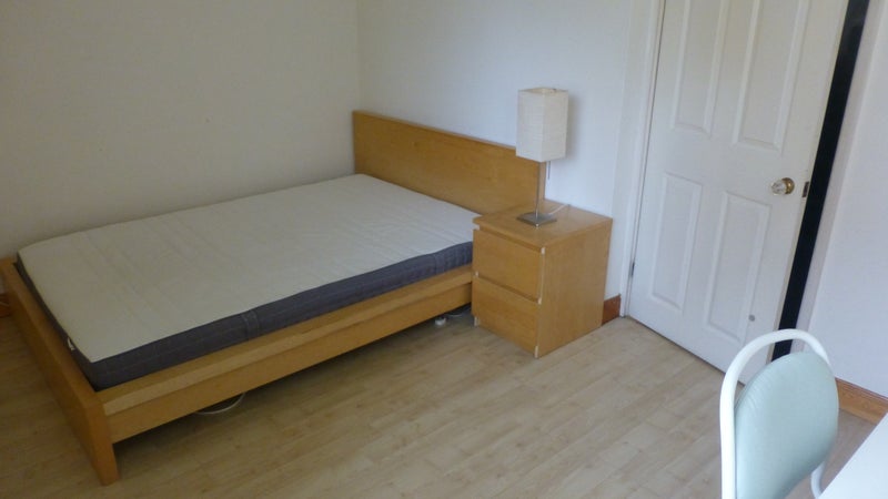 Photo 2: 