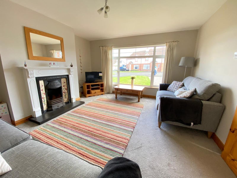 Photo 1: Living room