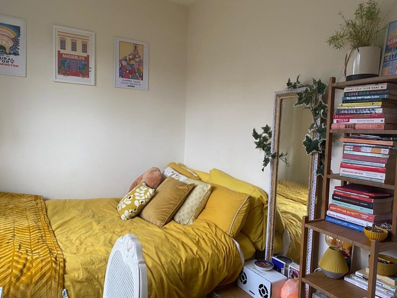 'Double bedroom near Kilburn High Road ' Room to Rent from SpareRoom