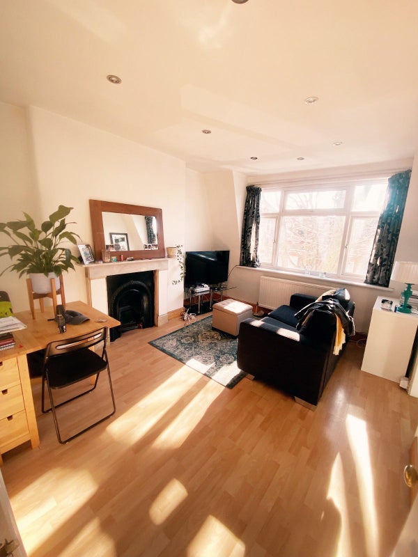 stunning-furnished-one-bedroom-flat-in-fulham-room-to-rent-from-spareroom