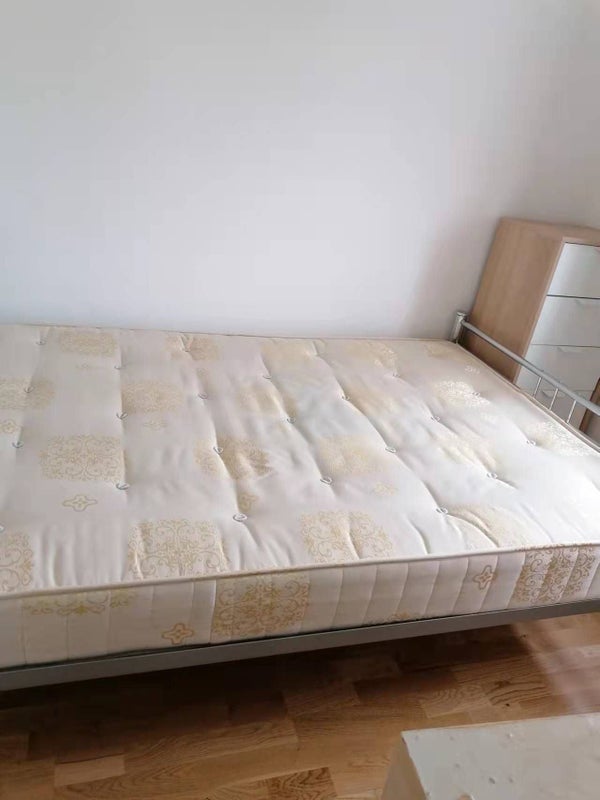 'One double room for rent in bexleyheath' Room to Rent from SpareRoom