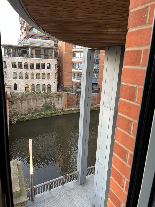 'Large spare room Spinningfields.' Room to Rent from SpareRoom