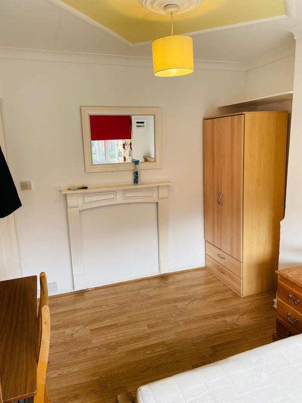 'Rooms to let off Botley Road ' Room to Rent from SpareRoom