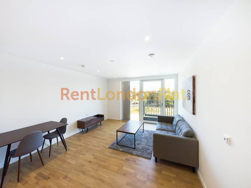 '1 Bed Flat in Surrey Quays' Room to Rent from SpareRoom