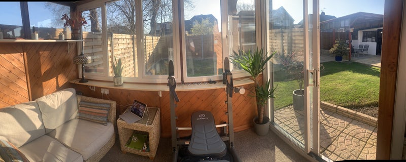 Photo 6: South facing conservatory that gets the sun all day. 