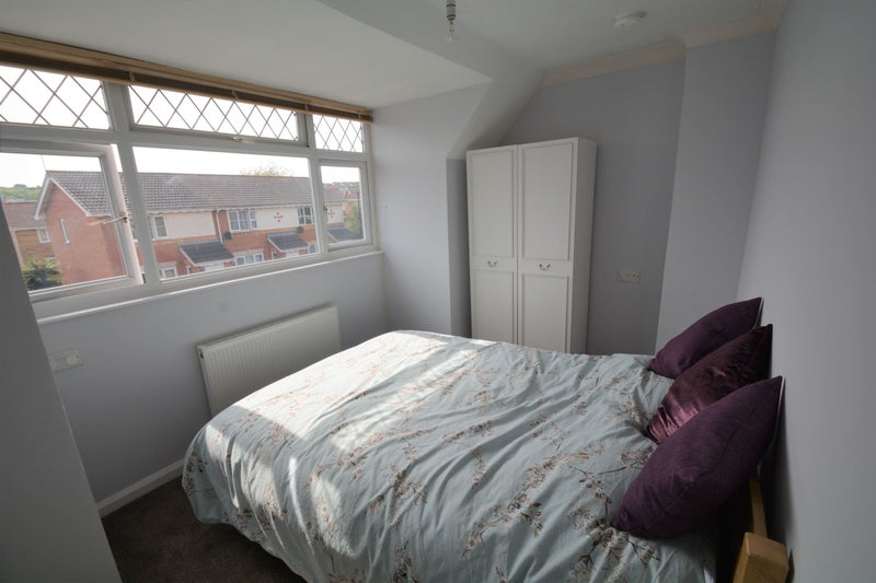 'Double Room East Cowes Live out Landlord ' Room to Rent from SpareRoom