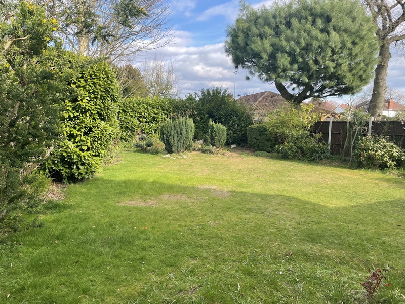 'Spare Room Available in Tettenhall Village ' Room to Rent from SpareRoom