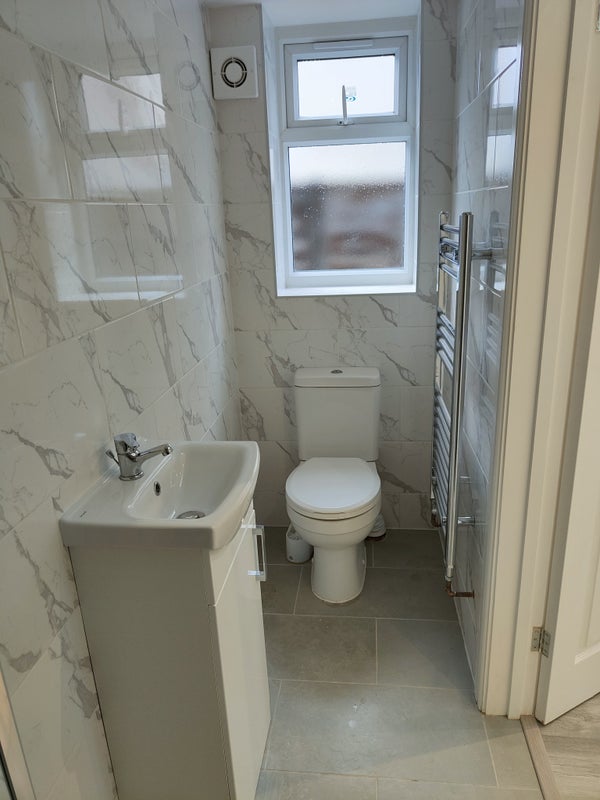 'Studio in New Malden' Room to Rent from SpareRoom