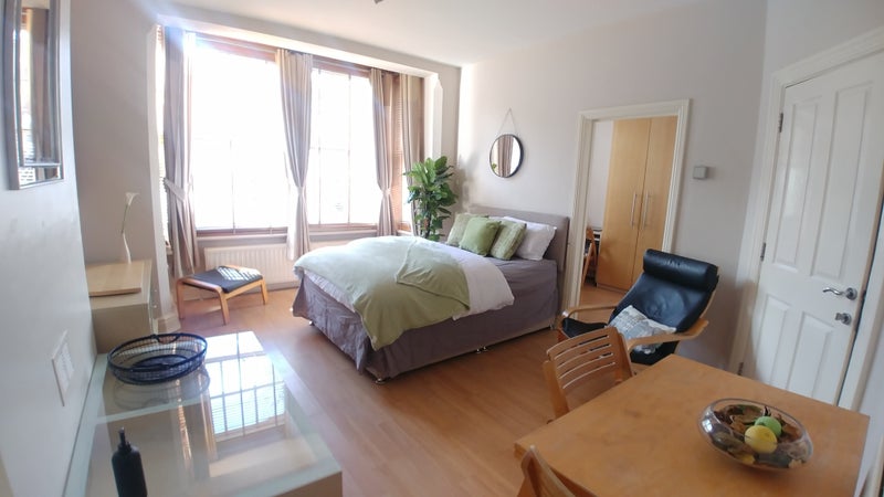 Photo 1: Boutique style studio with ensuite & separate study/dressing room