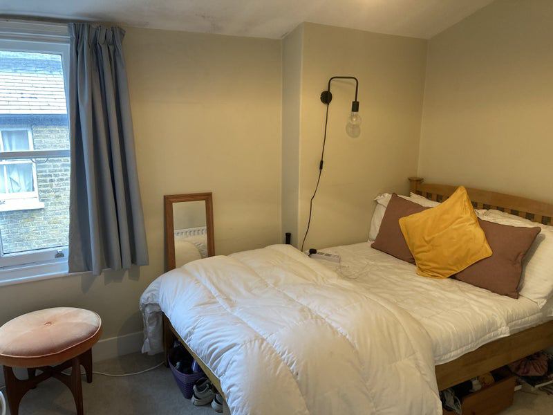 'Room to rent in lovely Herne Hill flatshare' Room to Rent from SpareRoom