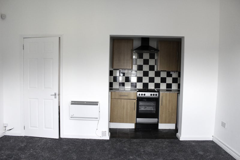'1 bedroom Flat located in Droylsden' Room to Rent from SpareRoom
