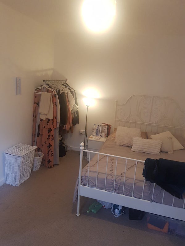 'Room Available 5 min Walk from Lewisham Station' Room to Rent from SpareRoom