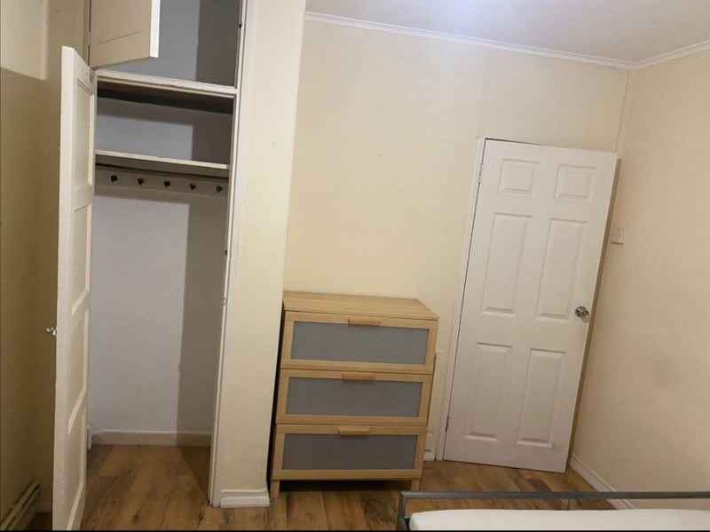 Photo 1: Build in W