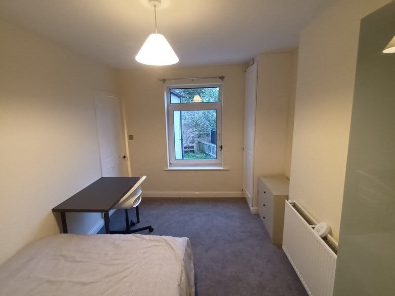 'Double room for rent Sutton in Ashfield £90 pw' Room to Rent from