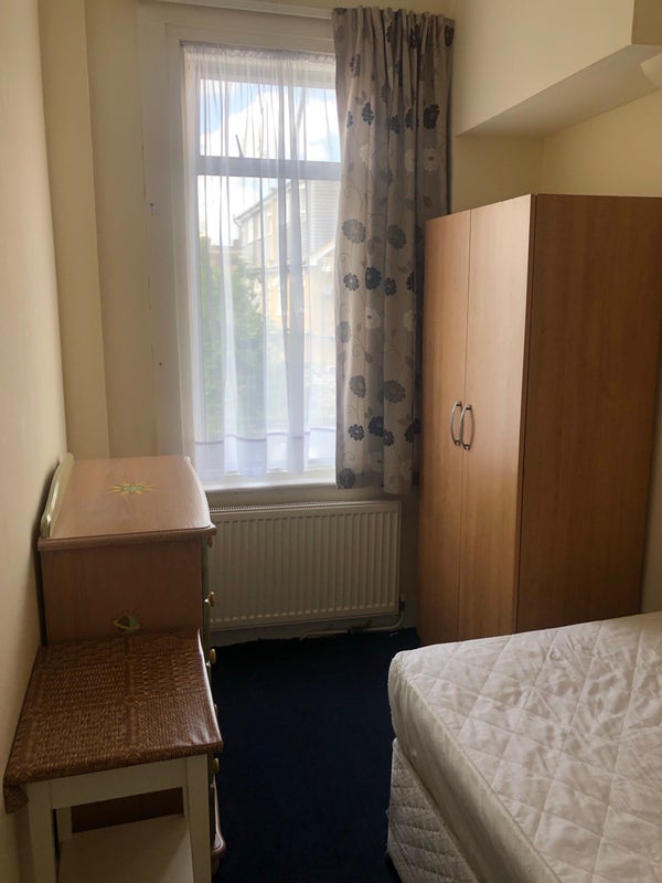 'Lovely single room ' Room to Rent from SpareRoom