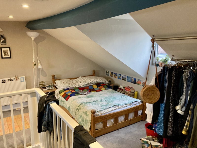 Photo 1: The loft room!