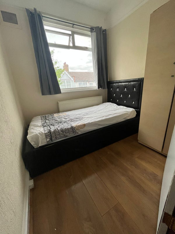 'Cheap Single Room to rent in Hendon all inclusive' Room to Rent from