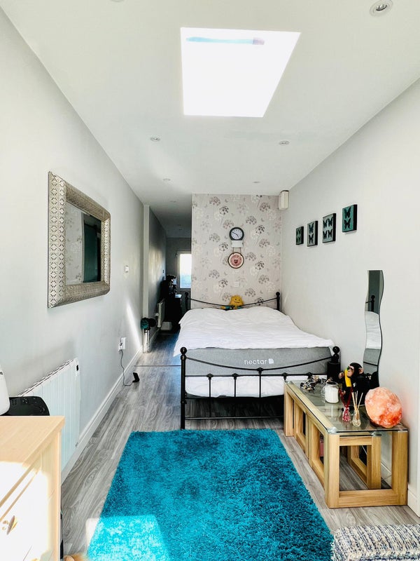 'Large double ensuite room with Its own entrance ' Room to Rent from