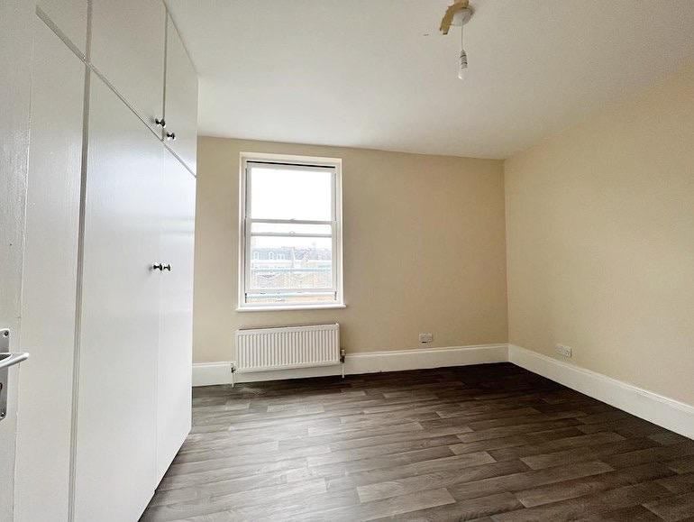 'New 1 Bedroom Flat in Dalston😃' Room to Rent from SpareRoom