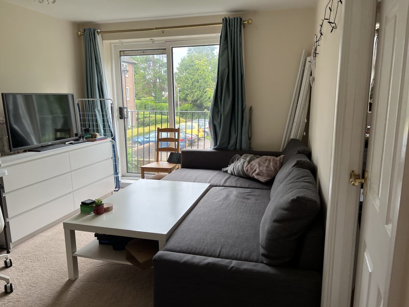 'Spacious Double Room in Central Marlow' Room to Rent from SpareRoom