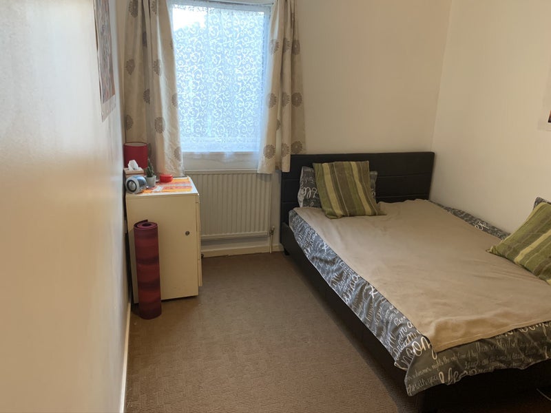'Didcot room let near train station ' Room to Rent from SpareRoom