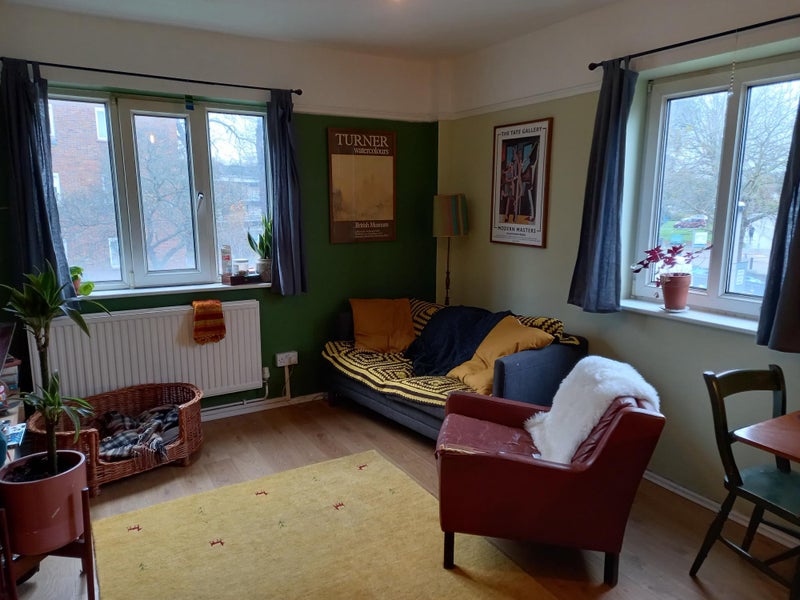 'Beautiful 1 bed flat in Denmark Hill *Short Let*' Room to Rent from
