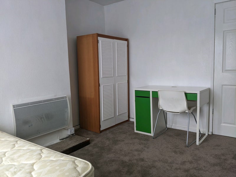 'Furnished Rooms near City Centre Wolverhampton ' Room to Rent from
