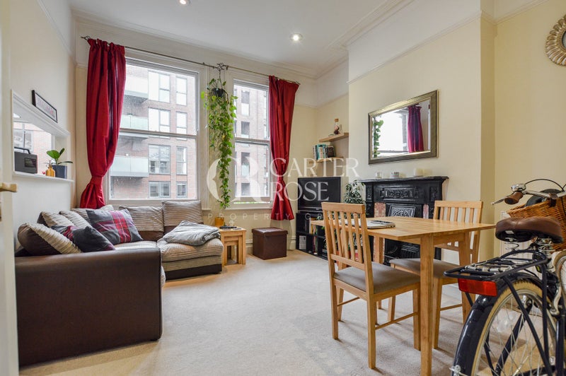 'Stunning 1 bed first floor Flat on Balham Hil' Room to Rent from SpareRoom