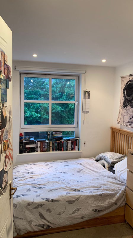 Photo 1: Spare bedroom