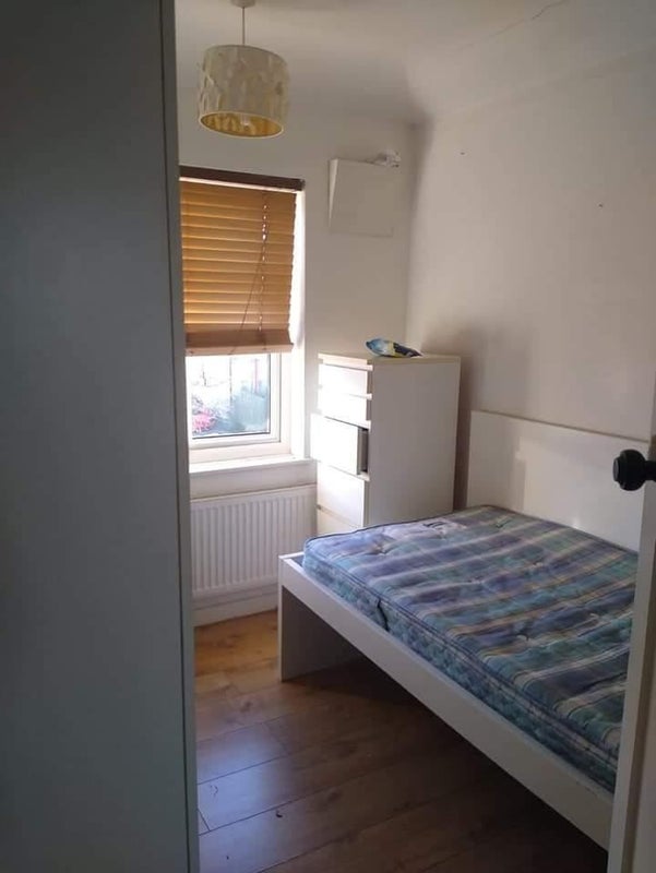 'Cosy affordable room in Chesterton ' Room to Rent from SpareRoom