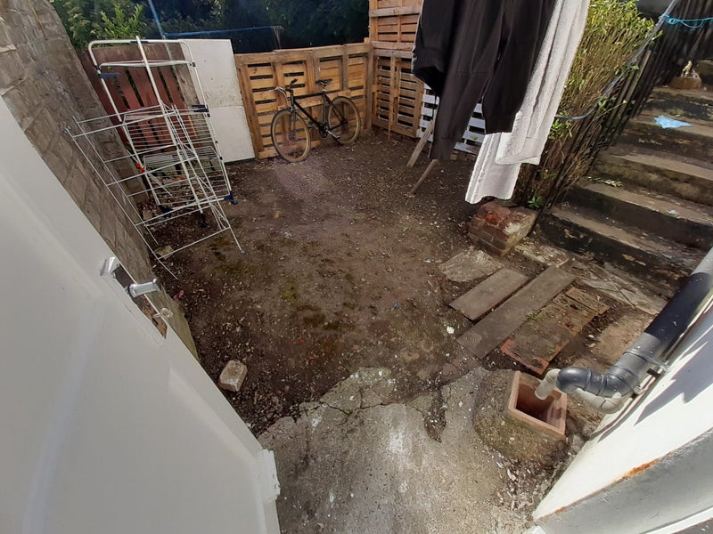 'Stoke Newington**Self Contained Single Studio Flat' Room to Rent from