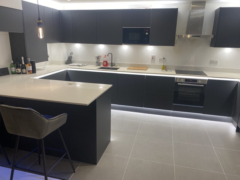 Photo 1: Newly installed kitchen with dishwasher