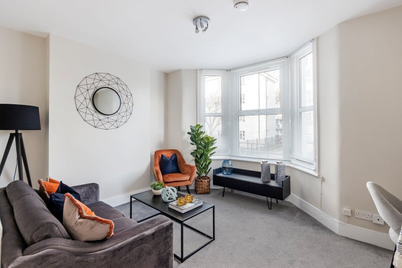 'Remote Reservations Available, Bethnal Grn!!' Room to Rent from SpareRoom