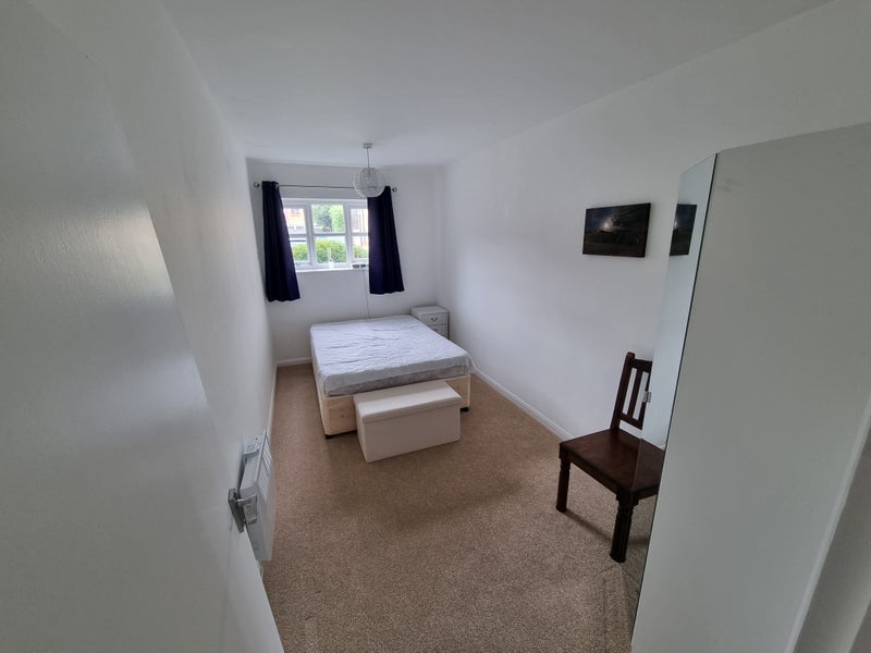 'Double Room to let on Shoreham Beach' Room to Rent from SpareRoom