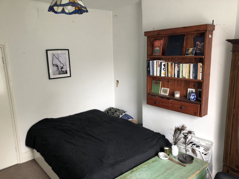 Photo 1: Available room