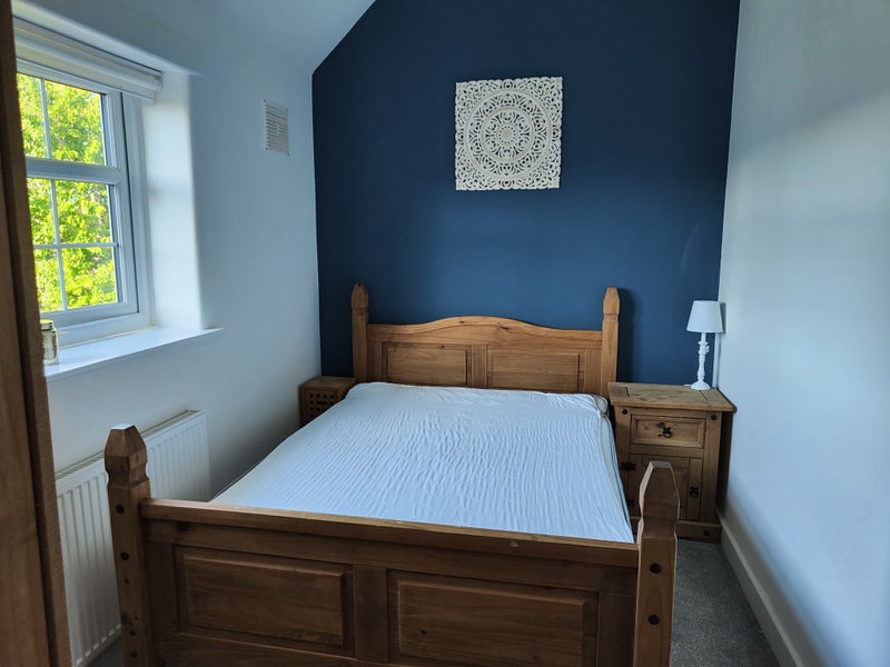 Photo 1: The room.