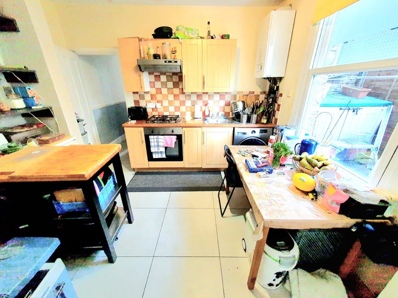 'Nice 2 Bedroom Flat Leytonstonewgarden' Room to Rent from SpareRoom