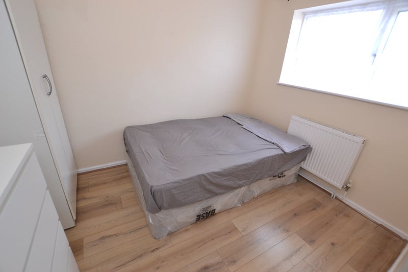 'Cozy Semi Dbl Room Avail. In Stepney Green E1' Room to Rent from SpareRoom