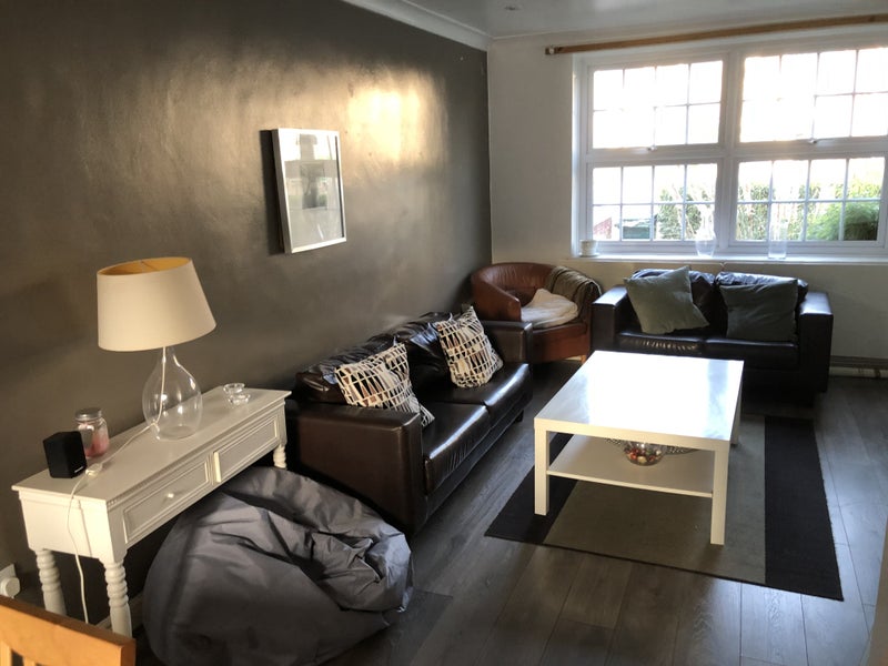 'Fantastic double room in Colney Hatch Lane' Room to Rent from SpareRoom