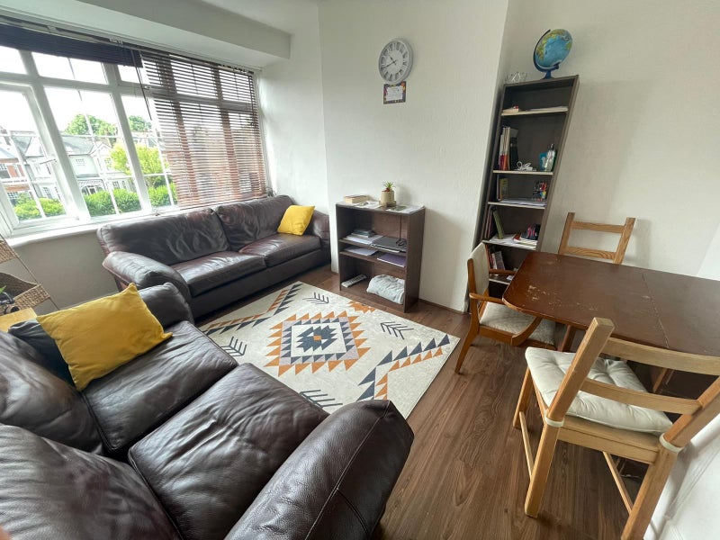 'Fantastic 2 bedroom flat to rent in noth finchely' Room to Rent from