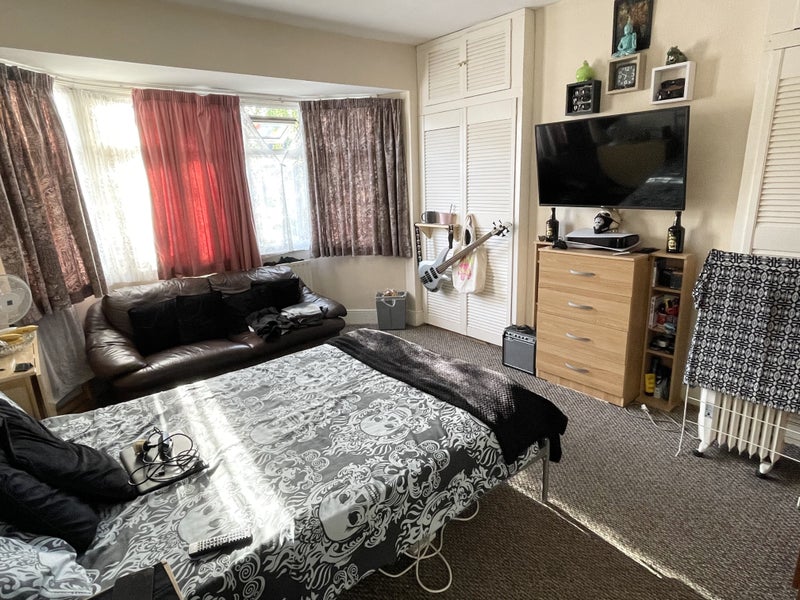 'Double room in Harrow/North Harrow' Room to Rent from SpareRoom