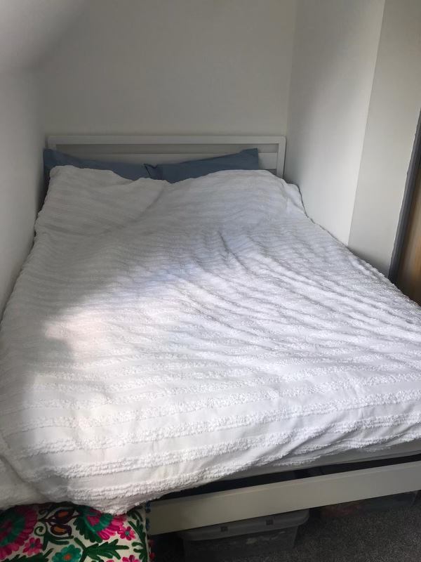 'Double Room to Rent in Royal Wootton Bassett' Room to Rent from SpareRoom