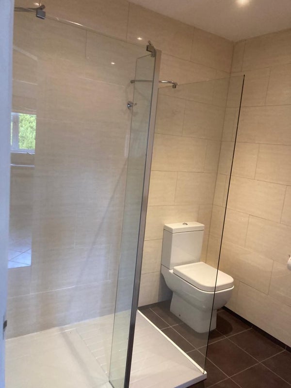 ' Apartment to let in Worsley' Room to Rent from SpareRoom