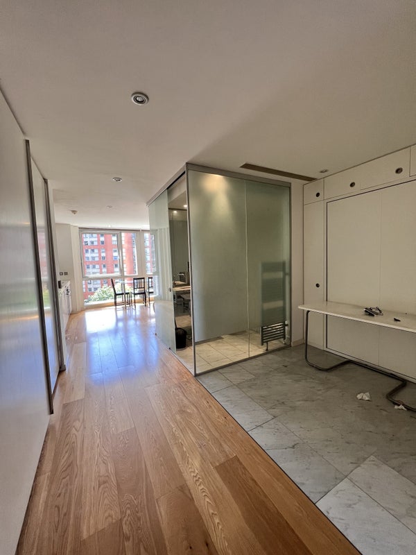 'Lovely Studio/1 Bed near Canary Wharf/Blackwall' Room to Rent from