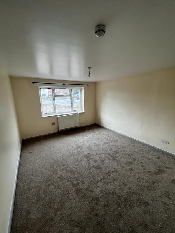 'Double Bedroom To Rent In Hayes ' Room to Rent from SpareRoom