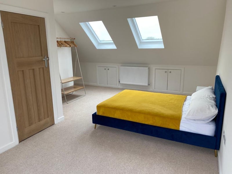 'Double room, loft room, furnished, West Ewell' Room to Rent from SpareRoom